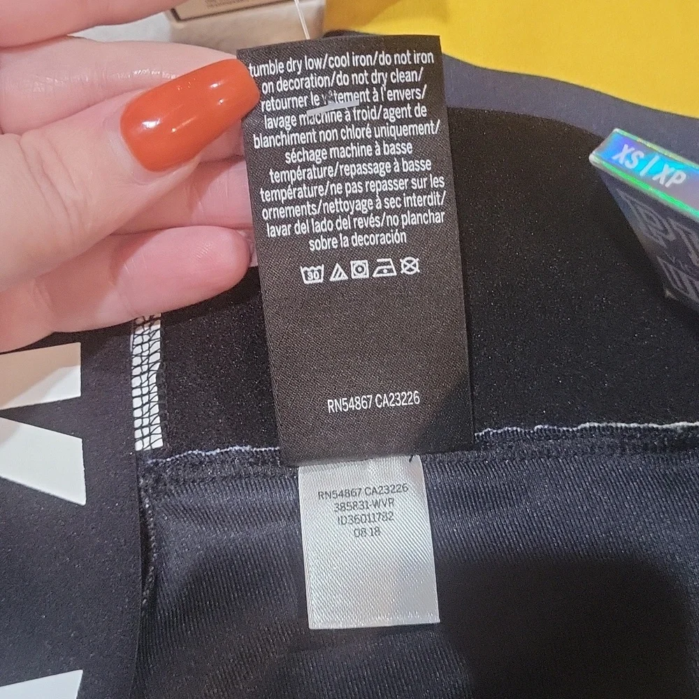 Victoria's Secret PINK West Virginia Leggings - Picture 9 of 11